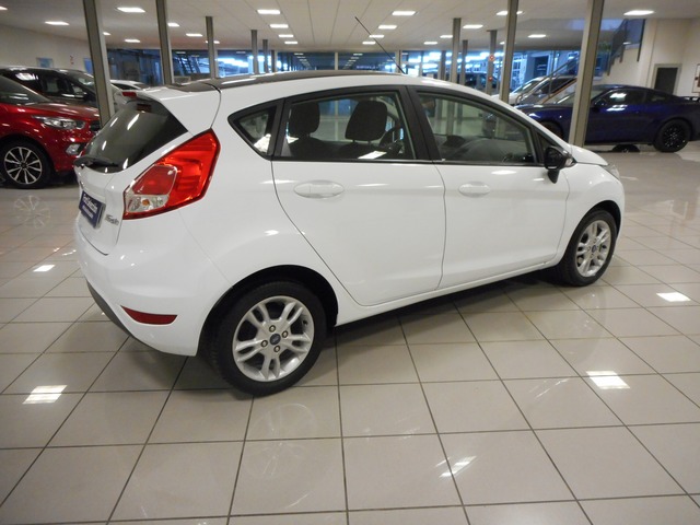 Para Ford Fiesta MK5 2002-2005 Nueva Parrilla Luz Antiniebla Parachoques Delantero Derecha O//S