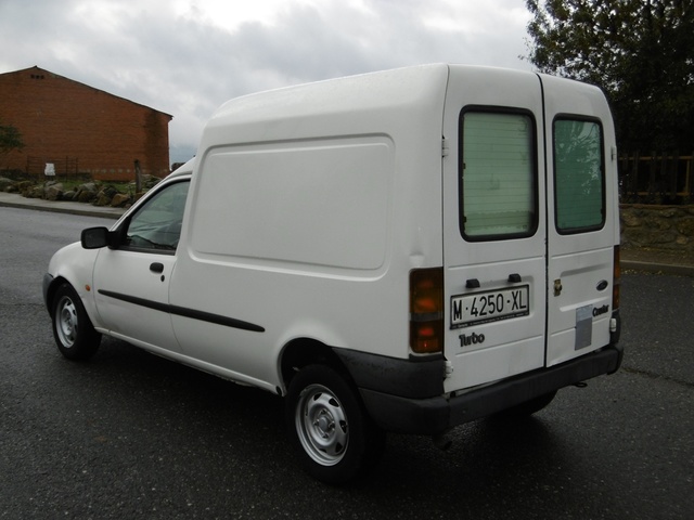 MIL FORD courier 1.8 td 75 furgon