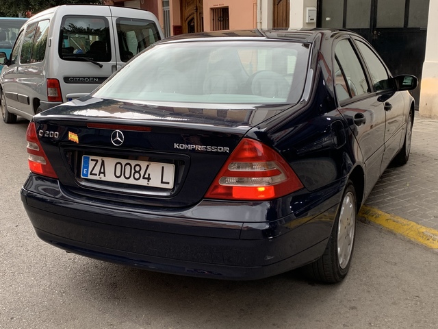 MERCEDES-BENZ - C200 K ÚNICO DUEÑO - foto 4