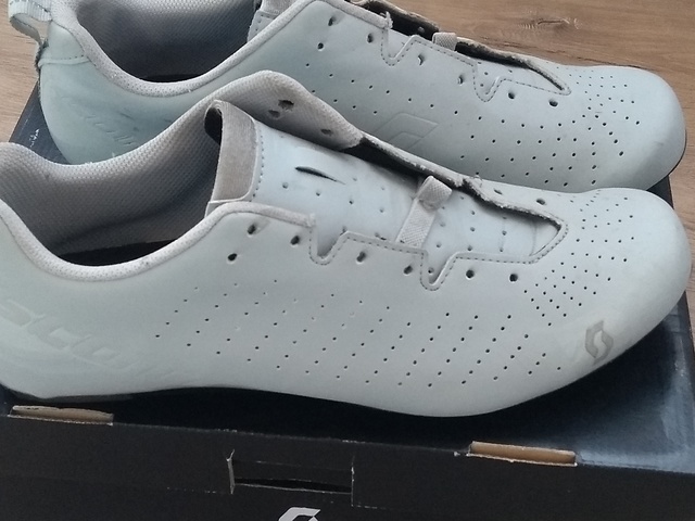 scott road comp lace