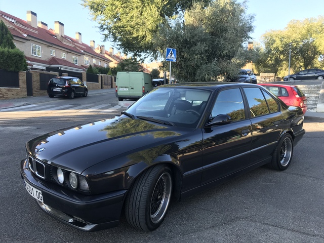 Bmw e34 v8