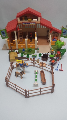 cuadra playmobil