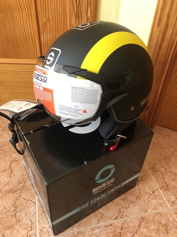 Casco moto talla s (modelo bultaco ,bks) Sold through Casco moto talla s (modelo bultaco ,bks) Sold through