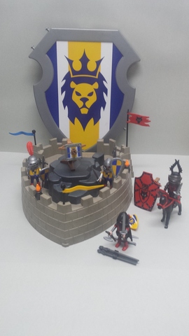 escudo playmobil