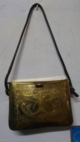 Milanuncios - Antiguo bolso de bronce o latÓn grabado