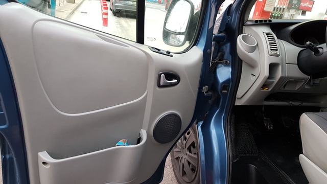 Piloto de Marcha Atrás Renault Trafic 2 Opel Vivaro Nissan Primastar Derecho De