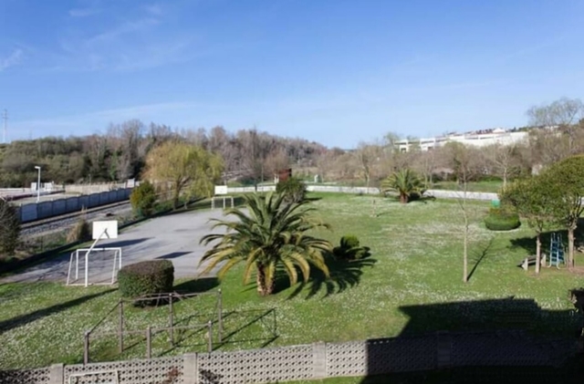 MIL ANUNCIOS.COM - Requejada, Se vende piso y Garaje B/San Salvador en