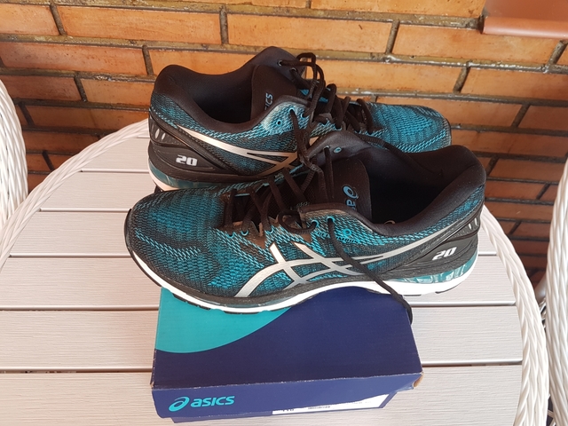 vendo asics nimbus
