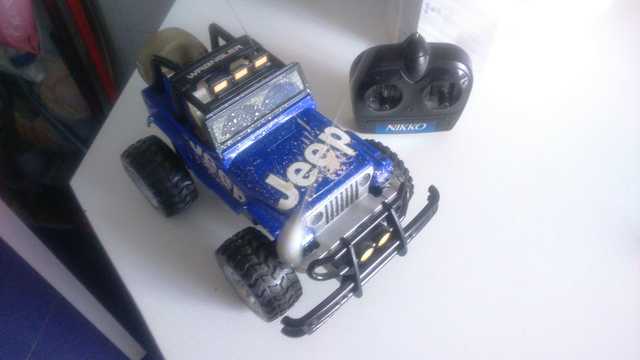 jeep teledirigido