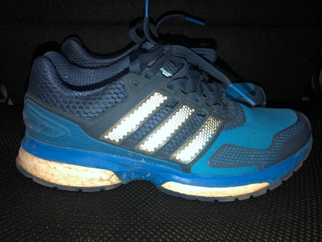 zapatillas adidas response boost