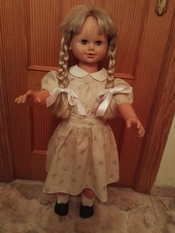 muñeca grande antigua