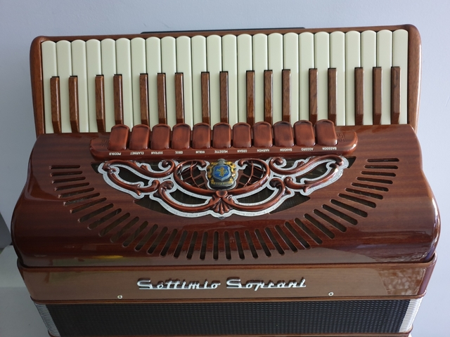 value a settimio soprani accordion