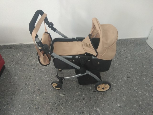 carro muñecas miyo