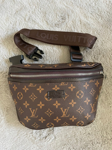 cangurera louis vuitton hombre precio