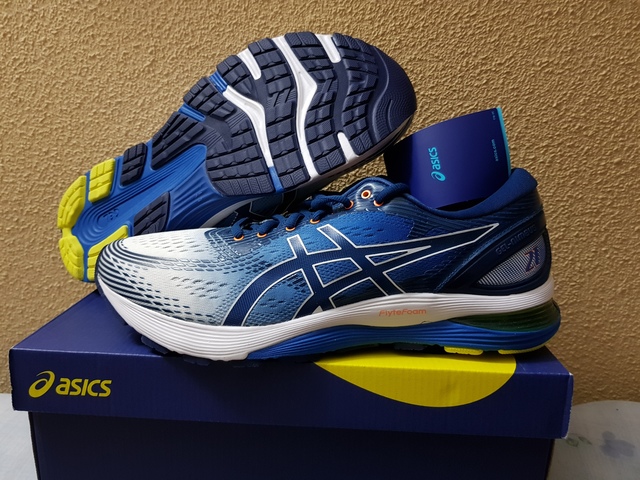 asics nimbus 44.5