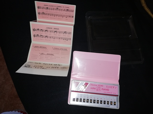 mini piano juguete