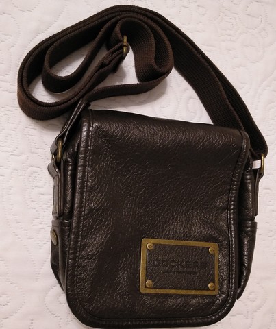 Bolso negro multidepartamentos de segunda mano por 5 € en Bolso negro multidepartamentos de segunda mano por 5 € en