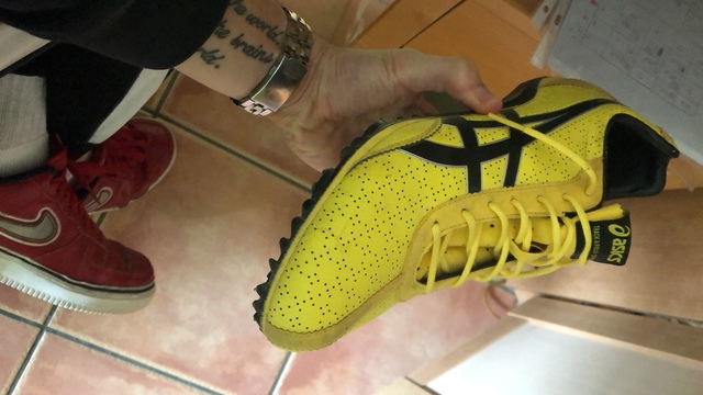 zapatillas de clavos asics