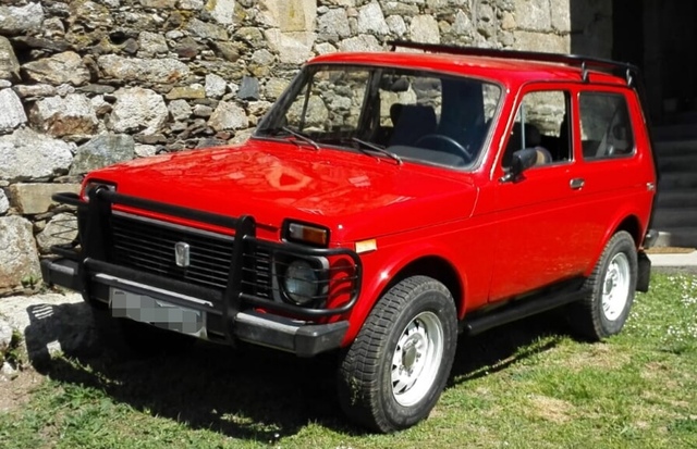 90 lada niva