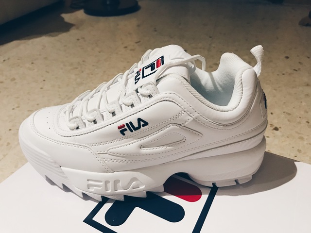 zapatillas fila blancas