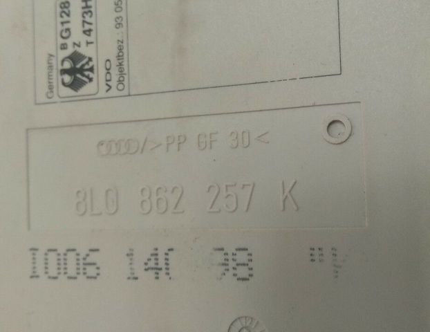 8L0862257K 8L0 862 257 K A3, A4, A6 Bomba Cierre centralizado Audi