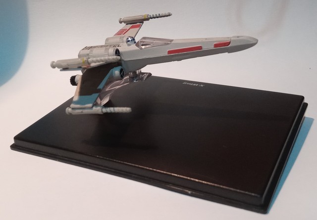 SOLO Y-Wing con BOMBA-DIE CAST DISPLAY STAND-Vintage Star Wars Stand