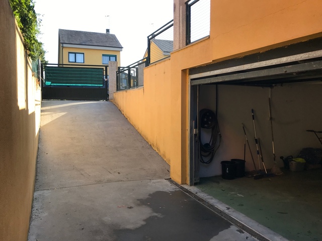 MIL Urbanización Santa Isabel en Otero de Rey (Ver