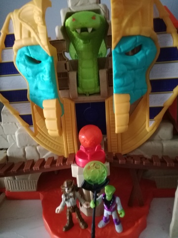 imaginext piramide del rey serpiente