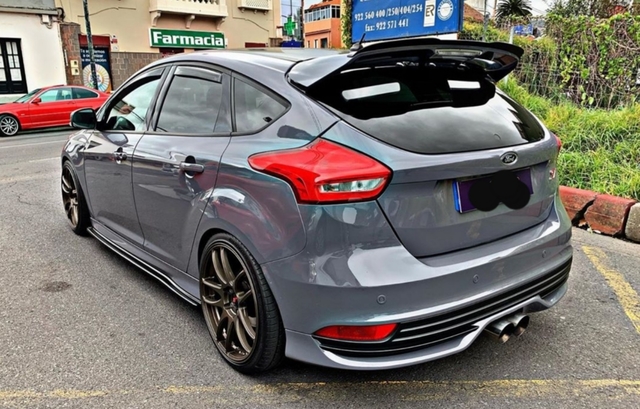 Ford Focus MK3 2011 adelante Tailored Fundas Eco Cuero frontal
