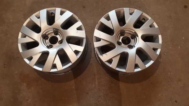 Tapacubos 15 /"VR de carbono de 4 piezas de plata para Citroën Berlingo C3 Hyundai I20