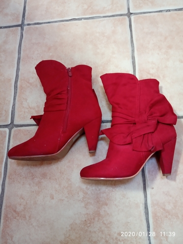 botines rojos