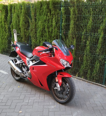 Honda vfr 800 rc79