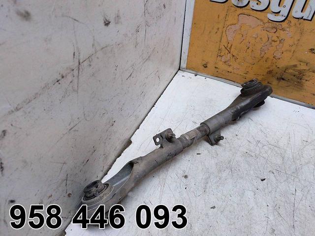 Para Peugeot 107 Citroen C1 Toyota Aygo frontal inferior brazos de Suspensión Brazo Control