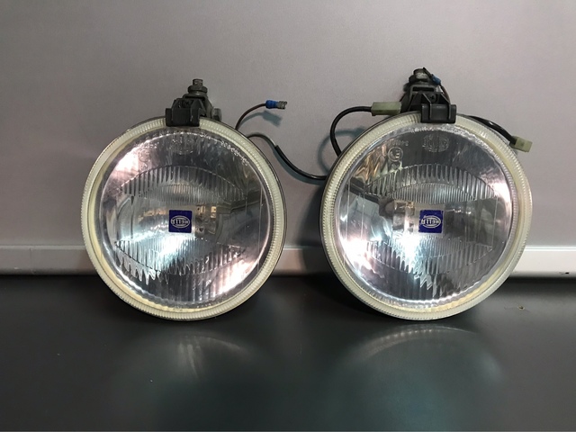 Izquierda o Derecha HELLA 1F4 005 750-101 Hal/ógena Faro de carretera