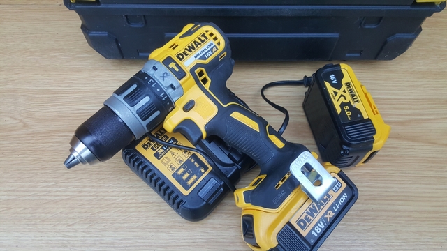 MIL ANUNCIOS.COM - Dewalt Dcd 796 taladro percutor 18 v