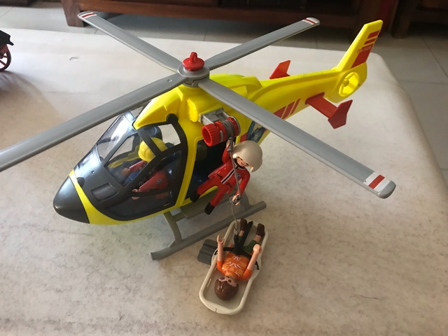 helicoptero de rescate playmobil