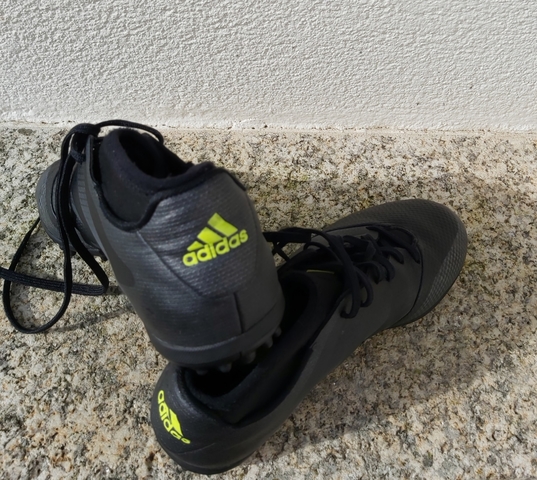 botas futbol talla 39