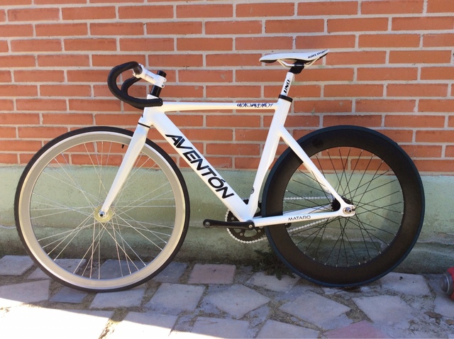 bicicleta fixie aventon