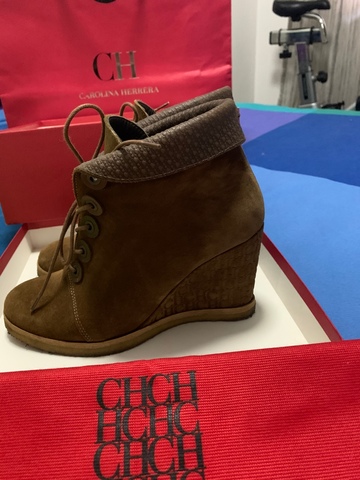 botas carolina herrera