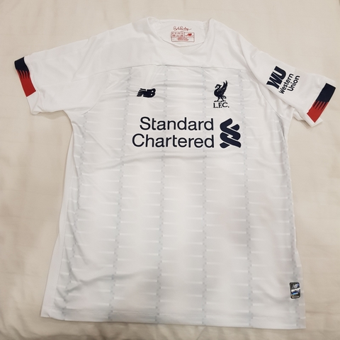 liverpool camiseta blanca