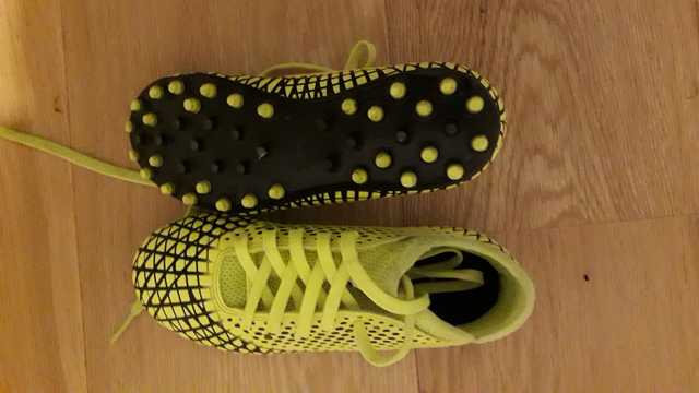 botas futbol talla 29