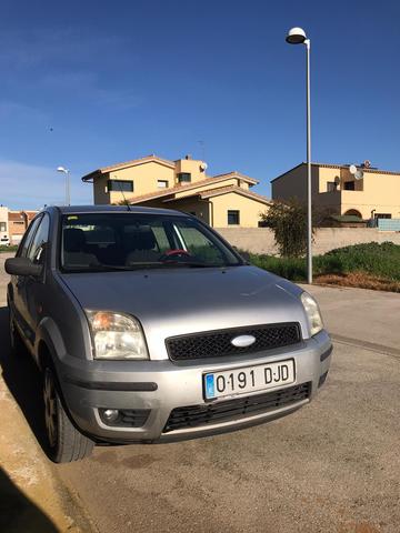2002-2005 Ford FUSION frontal principal centro Superior Radiador Parrilla Negro Nuevo
