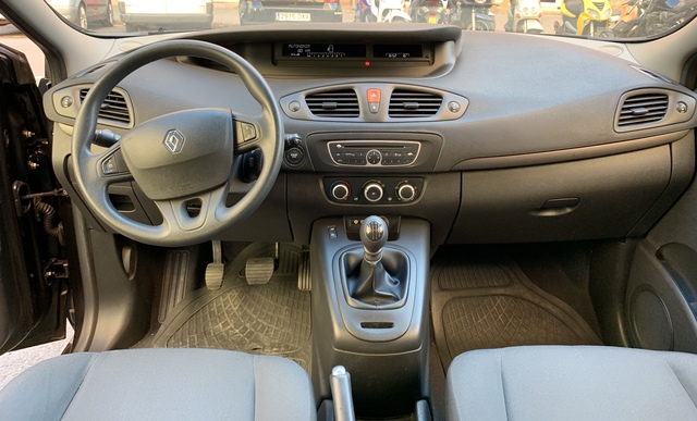 RENAULT - SCENIC 1. 6I - foto 9