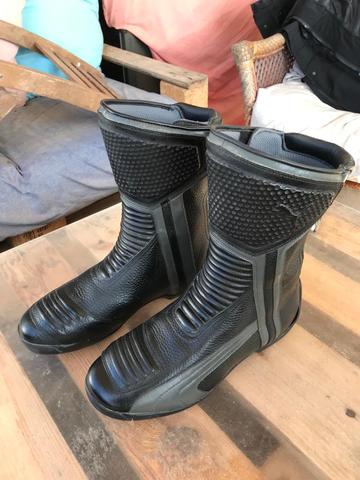 botas marca puma