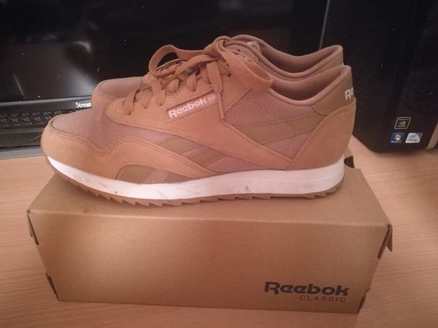 reebok easytone hombre dorados