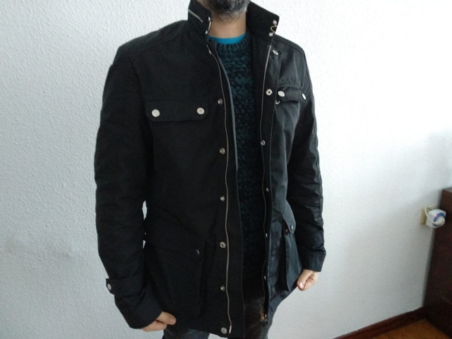 chaqueta negra hombre