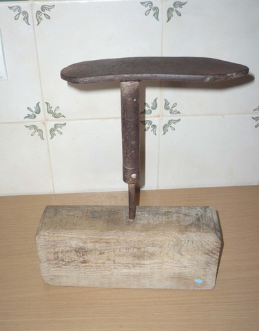 Milanuncios - Yunque herrero antiguo hierro 5 kgs