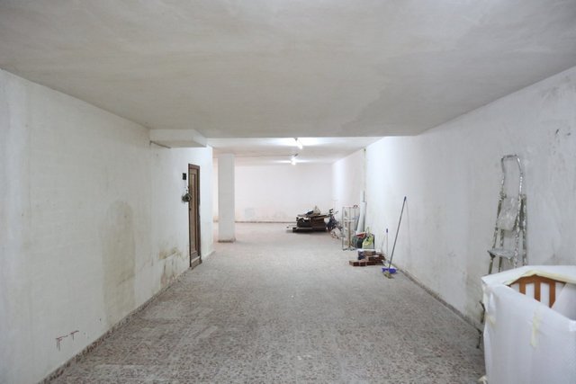 MIL ANUNCIOS.COM - Almacen en sotano con parada de ascensor