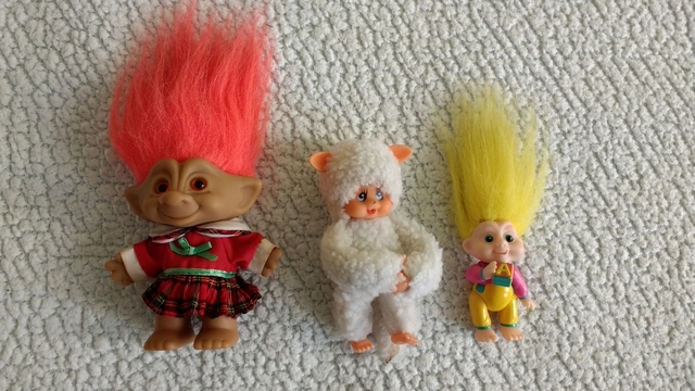 muñecos con el pelo de punta