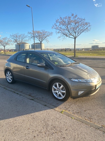Ford Focus mk2 04-08 nuevos guardabarros en color que deseas lacados delantera derecha//izquierda